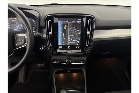 Volvo XC40 1.5 T5 Recharge Inscription 262PK Hybride Pano Virtual LED Carplay Cruise Clima Navi PDC 19''LMV