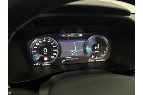 Volvo XC40 1.5 T5 Recharge Inscription 262PK Hybride Pano Virtual LED Carplay Cruise Clima Navi PDC 19''LMV