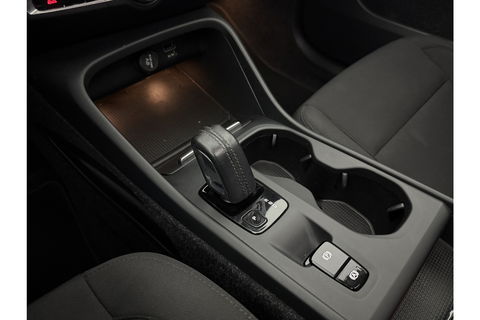 Volvo XC40 1.5 T5 Recharge Inscription 262PK Hybride Pano Virtual LED Carplay Cruise Clima Navi PDC 19''LMV
