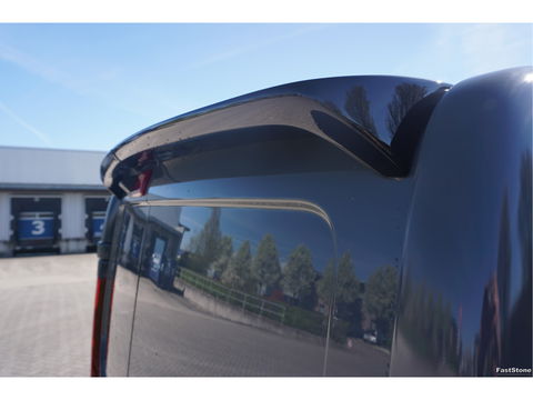 Renault Trafic 170PK L2H1 URBAN EDITION EDC AUT BPM VRIJ!! Navi, 18" LM, Betimmering, Trekhaak, 2x Schuifdeur!! NR. 475