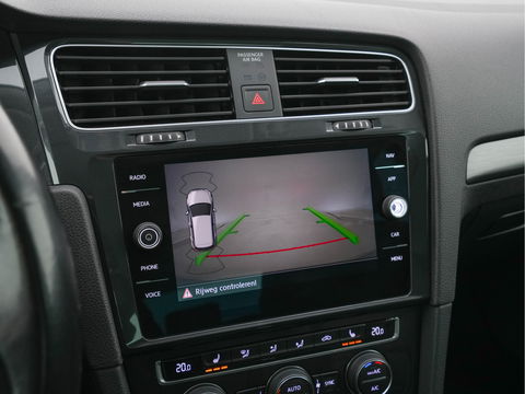 Volkswagen e-Golf E-DITION (INCL-BTW) *VIENNA-FULL-LEATHER | DIGI-COCKPIT | FULL-LED | ADAPTIVE-CRUISE | DYNAUDIO | NAVI-FULLMAP | CAMERA | DAB+ | SPORT-SEATS | HEATED-SEATS | CCS-FASTLOADER | ECC | PDC | 18''ALU*
