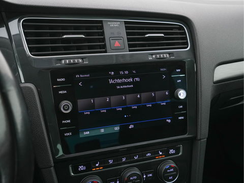 Volkswagen e-Golf E-DITION (INCL-BTW) *VIENNA-FULL-LEATHER | DIGI-COCKPIT | FULL-LED | ADAPTIVE-CRUISE | DYNAUDIO | NAVI-FULLMAP | CAMERA | DAB+ | SPORT-SEATS | HEATED-SEATS | CCS-FASTLOADER | ECC | PDC | 18''ALU*