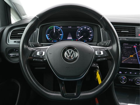 Volkswagen e-Golf E-DITION (INCL-BTW) *VIENNA-FULL-LEATHER | DIGI-COCKPIT | FULL-LED | ADAPTIVE-CRUISE | DYNAUDIO | NAVI-FULLMAP | CAMERA | DAB+ | SPORT-SEATS | HEATED-SEATS | CCS-FASTLOADER | ECC | PDC | 18''ALU*