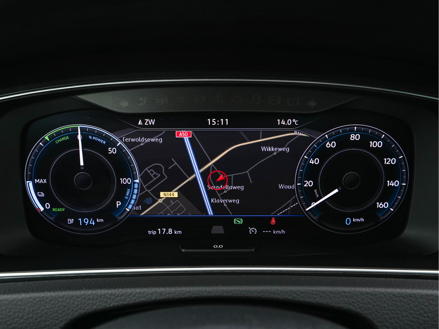 Volkswagen e-Golf E-DITION (INCL-BTW) *VIENNA-FULL-LEATHER | DIGI-COCKPIT | FULL-LED | ADAPTIVE-CRUISE | DYNAUDIO | NAVI-FULLMAP | CAMERA | DAB+ | SPORT-SEATS | HEATED-SEATS | CCS-FASTLOADER | ECC | PDC | 18''ALU*