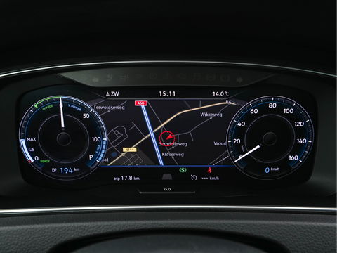 Volkswagen e-Golf E-DITION (INCL-BTW) *VIENNA-FULL-LEATHER | DIGI-COCKPIT | FULL-LED | ADAPTIVE-CRUISE | DYNAUDIO | NAVI-FULLMAP | CAMERA | DAB+ | SPORT-SEATS | HEATED-SEATS | CCS-FASTLOADER | ECC | PDC | 18''ALU*
