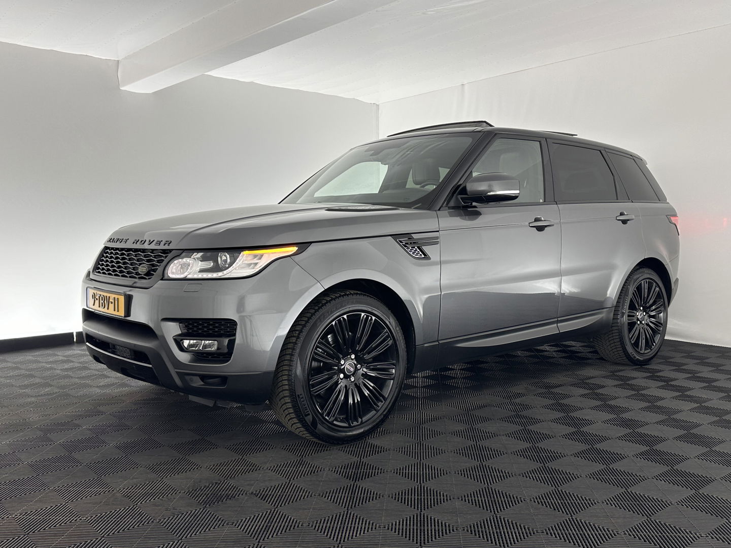 Land Rover Range Rover Sport 3.0 TDV6 HSE Dynamic Aut. *PANO | OXFORD-FULL-LEATHER | BI-XENON | NAVI-FULLMAP | MERIDIAN-AUDIO | CAMERA | AIR-SUSPENSION | MEMORY-PACK | KEYLESS | HEATED/COOLED-COMFORT-SEATS | TOWBAR | 21''ALU*