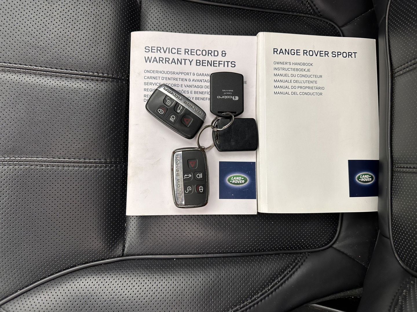 Land Rover Range Rover Sport 3.0 TDV6 HSE Dynamic Aut. *PANO | OXFORD-FULL-LEATHER | BI-XENON | NAVI-FULLMAP | MERIDIAN-AUDIO | CAMERA | AIR-SUSPENSION | MEMORY-PACK | KEYLESS | HEATED/COOLED-COMFORT-SEATS | TOWBAR | 21''ALU*