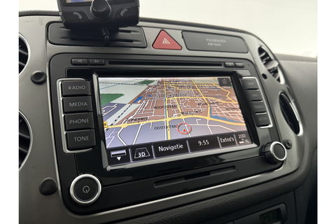 Volkswagen Tiguan 2.0 TDI 4motion 140PK DSG 4x4 Camera Trekhaak Clima Cruise Navigatie 16''LMV