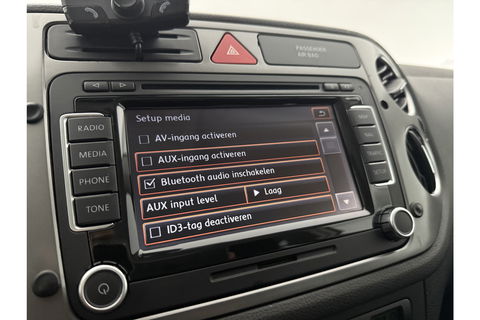 Volkswagen Tiguan 2.0 TDI 4motion 140PK DSG 4x4 Camera Trekhaak Clima Cruise Navigatie 16''LMV