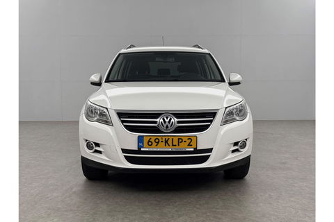 Volkswagen Tiguan 2.0 TDI 4motion 140PK DSG 4x4 Camera Trekhaak Clima Cruise Navigatie 16''LMV