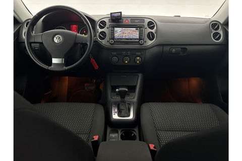 Volkswagen Tiguan 2.0 TDI 4motion 140PK DSG 4x4 Camera Trekhaak Clima Cruise Navigatie 16''LMV