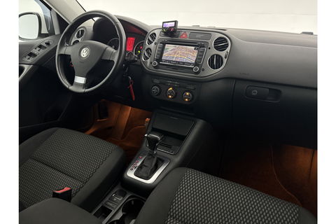 Volkswagen Tiguan 2.0 TDI 4motion 140PK DSG 4x4 Camera Trekhaak Clima Cruise Navigatie 16''LMV
