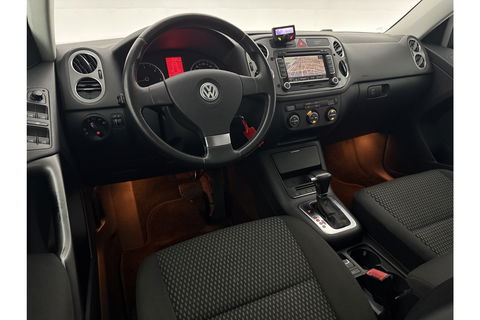 Volkswagen Tiguan 2.0 TDI 4motion 140PK DSG 4x4 Camera Trekhaak Clima Cruise Navigatie 16''LMV