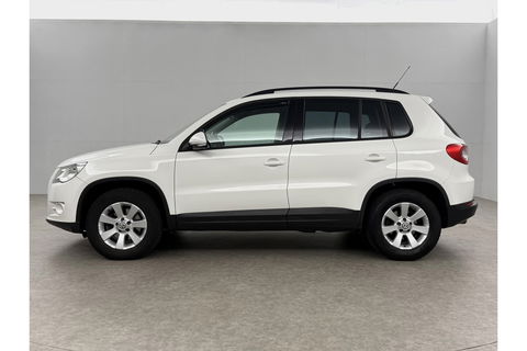 Volkswagen Tiguan 2.0 TDI 4motion 140PK DSG 4x4 Camera Trekhaak Clima Cruise Navigatie 16''LMV