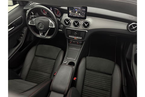Mercedes-Benz GLA 180 AMG Limited Pano Camera LED Trekhaak Clima Cruise Navi PDC 19''LMV