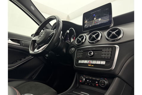 Mercedes-Benz GLA 180 AMG Limited Pano Camera LED Trekhaak Clima Cruise Navi PDC 19''LMV