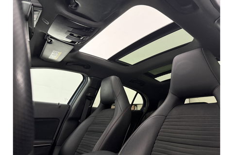 Mercedes-Benz GLA 180 AMG Limited Pano Camera LED Trekhaak Clima Cruise Navi PDC 19''LMV