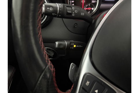 Mercedes-Benz GLA 180 AMG Limited Pano Camera LED Trekhaak Clima Cruise Navi PDC 19''LMV