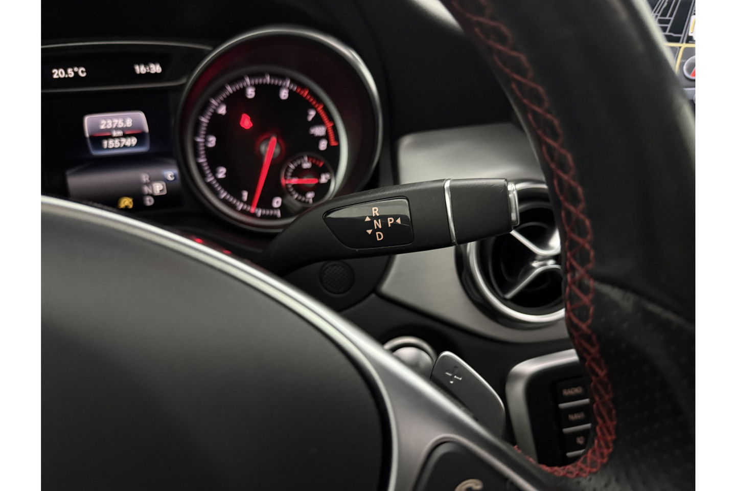 Mercedes-Benz GLA 180 AMG Limited Pano Camera LED Trekhaak Clima Cruise Navi PDC 19''LMV