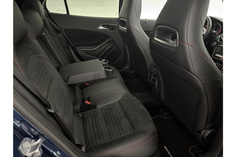 Mercedes-Benz GLA 180 AMG Limited Pano Camera LED Trekhaak Clima Cruise Navi PDC 19''LMV