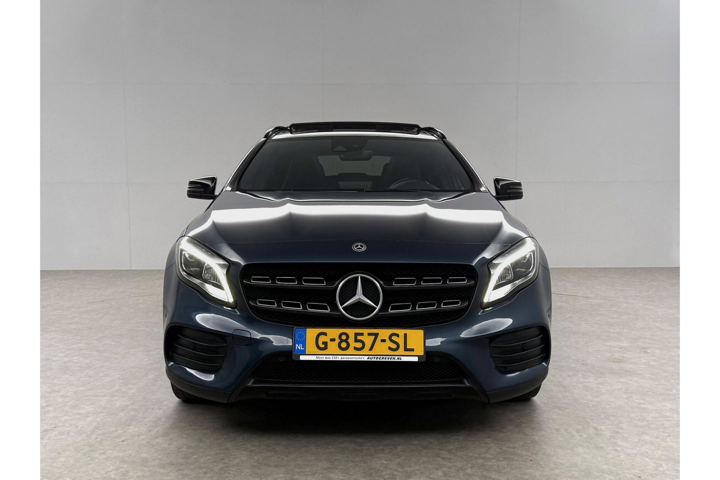 Mercedes-Benz GLA 180 AMG Limited Pano Camera LED Trekhaak Clima Cruise Navi PDC 19''LMV