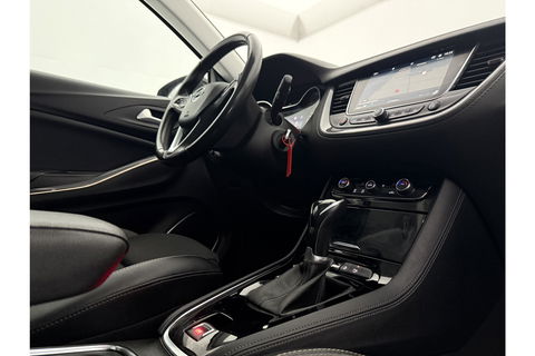 Opel Grandland X 1.2 Turbo Business Elegance Camera Carplay Panoview LED Clima Cruise Navi PDC 18''LMV