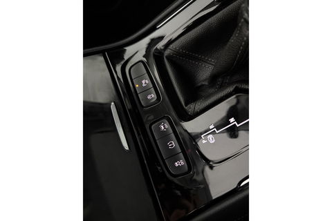 Opel Grandland X 1.2 Turbo Business Elegance Camera Carplay Panoview LED Clima Cruise Navi PDC 18''LMV