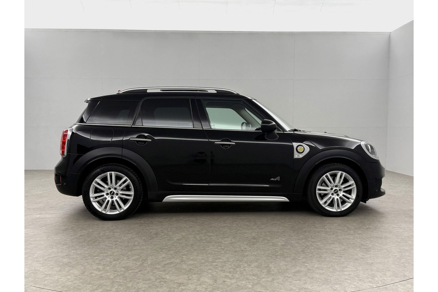 MINI Countryman 2.0 Cooper S E ALL4 Chili 175PK Hybride Pano LED 18"LMV Clima Cruise Navi Leder PDC