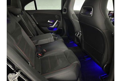 Mercedes-Benz CLA-Klasse 180 AMG Pano Sfeer Virtual Carplay LED Camera Clima Cruise Navi PDC 18''LMV Memory-Seats
