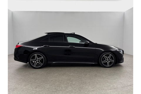 Mercedes-Benz CLA-Klasse 180 AMG Pano Sfeer Virtual Carplay LED Camera Clima Cruise Navi PDC 18''LMV Memory-Seats