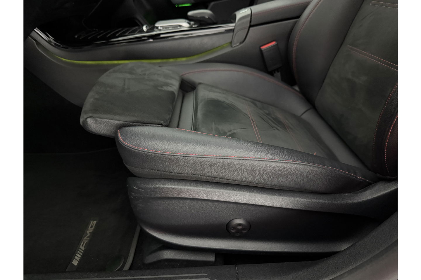 Mercedes-Benz CLA-Klasse 180 AMG Pano Sfeer Virtual Carplay LED Camera Clima Cruise Navi PDC 18''LMV Memory-Seats