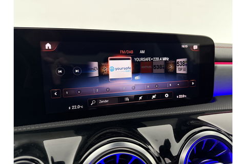 Mercedes-Benz CLA-Klasse 180 AMG Pano Sfeer Virtual Carplay LED Camera Clima Cruise Navi PDC 18''LMV Memory-Seats