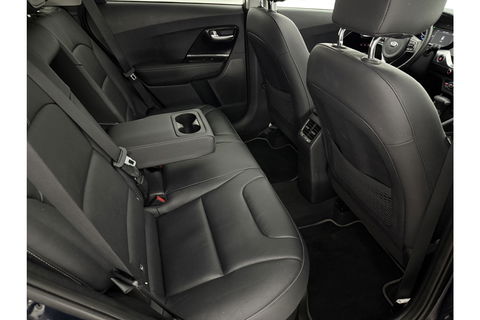 Kia Niro 1.6 GDi PHEV ExecutiveLine 119PK Pano Sfeer Camera Trekhaak Carplay JBL-Audio Virtual LED Clima Cruise Navi PDC 16''LMV