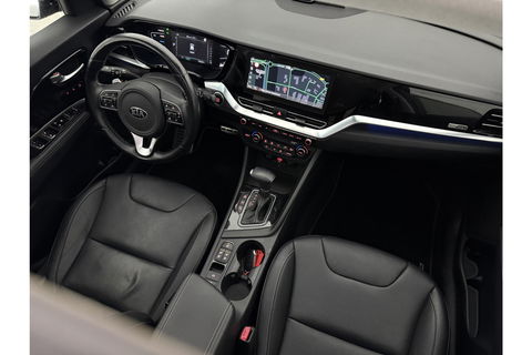 Kia Niro 1.6 GDi PHEV ExecutiveLine 119PK Pano Sfeer Camera Trekhaak Carplay JBL-Audio Virtual LED Clima Cruise Navi PDC 16''LMV