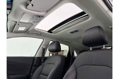 Kia Niro 1.6 GDi PHEV ExecutiveLine 119PK Pano Sfeer Camera Trekhaak Carplay JBL-Audio Virtual LED Clima Cruise Navi PDC 16''LMV
