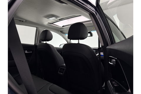 Kia Niro 1.6 GDi PHEV ExecutiveLine 119PK Pano Sfeer Camera Trekhaak Carplay JBL-Audio Virtual LED Clima Cruise Navi PDC 16''LMV