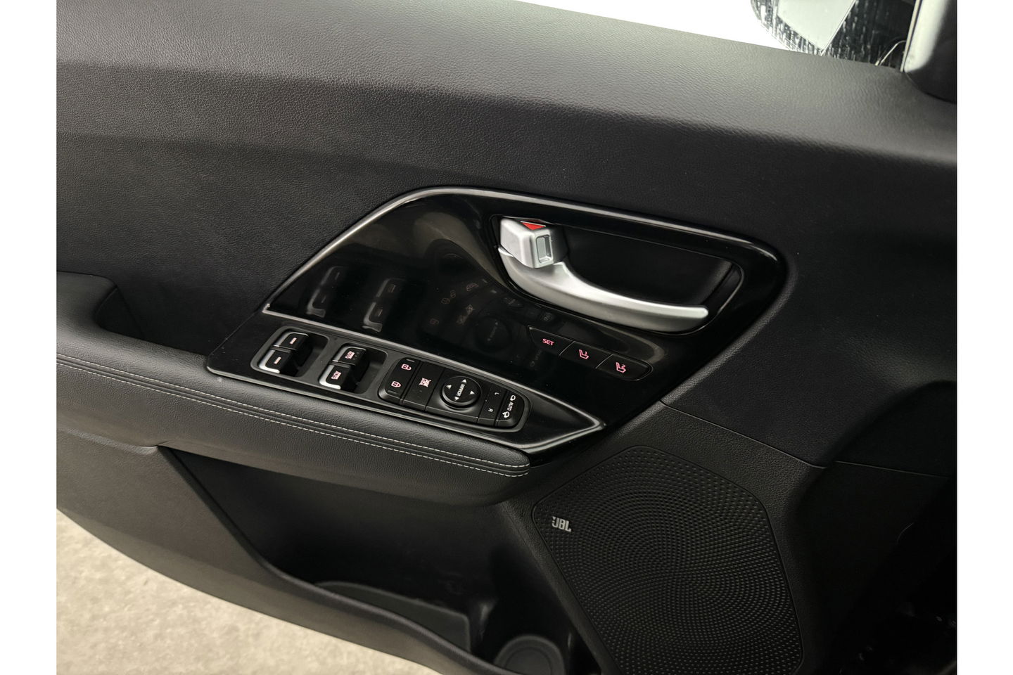 Kia Niro 1.6 GDi PHEV ExecutiveLine 119PK Pano Sfeer Camera Trekhaak Carplay JBL-Audio Virtual LED Clima Cruise Navi PDC 16''LMV