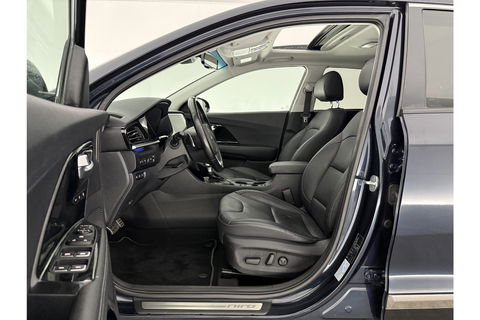 Kia Niro 1.6 GDi PHEV ExecutiveLine 119PK Pano Sfeer Camera Trekhaak Carplay JBL-Audio Virtual LED Clima Cruise Navi PDC 16''LMV