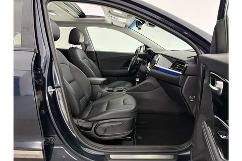 Kia Niro 1.6 GDi PHEV ExecutiveLine 119PK Pano Sfeer Camera Trekhaak Carplay JBL-Audio Virtual LED Clima Cruise Navi PDC 16''LMV
