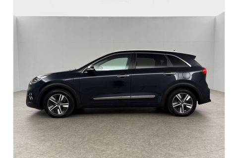 Kia Niro 1.6 GDi PHEV ExecutiveLine 119PK Pano Sfeer Camera Trekhaak Carplay JBL-Audio Virtual LED Clima Cruise Navi PDC 16''LMV