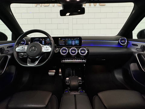 Mercedes-Benz A-Klasse 200 AMG Pano|Memory|Sfeer|Leer|Keyless