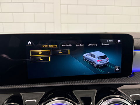 Mercedes-Benz A-Klasse 200 AMG Pano|Memory|Sfeer|Leer|Keyless