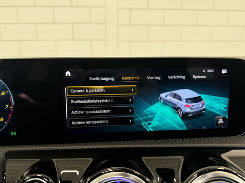 Mercedes-Benz A-Klasse 200 AMG Pano|Memory|Sfeer|Leer|Keyless