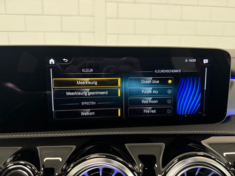 Mercedes-Benz A-Klasse 200 AMG Pano|Memory|Sfeer|Leer|Keyless
