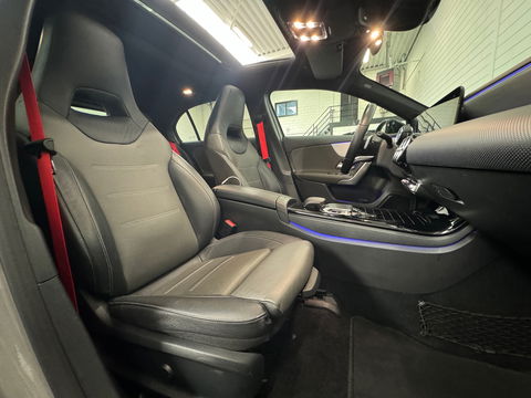 Mercedes-Benz A-Klasse 200 AMG Pano|Memory|Sfeer|Leer|Keyless