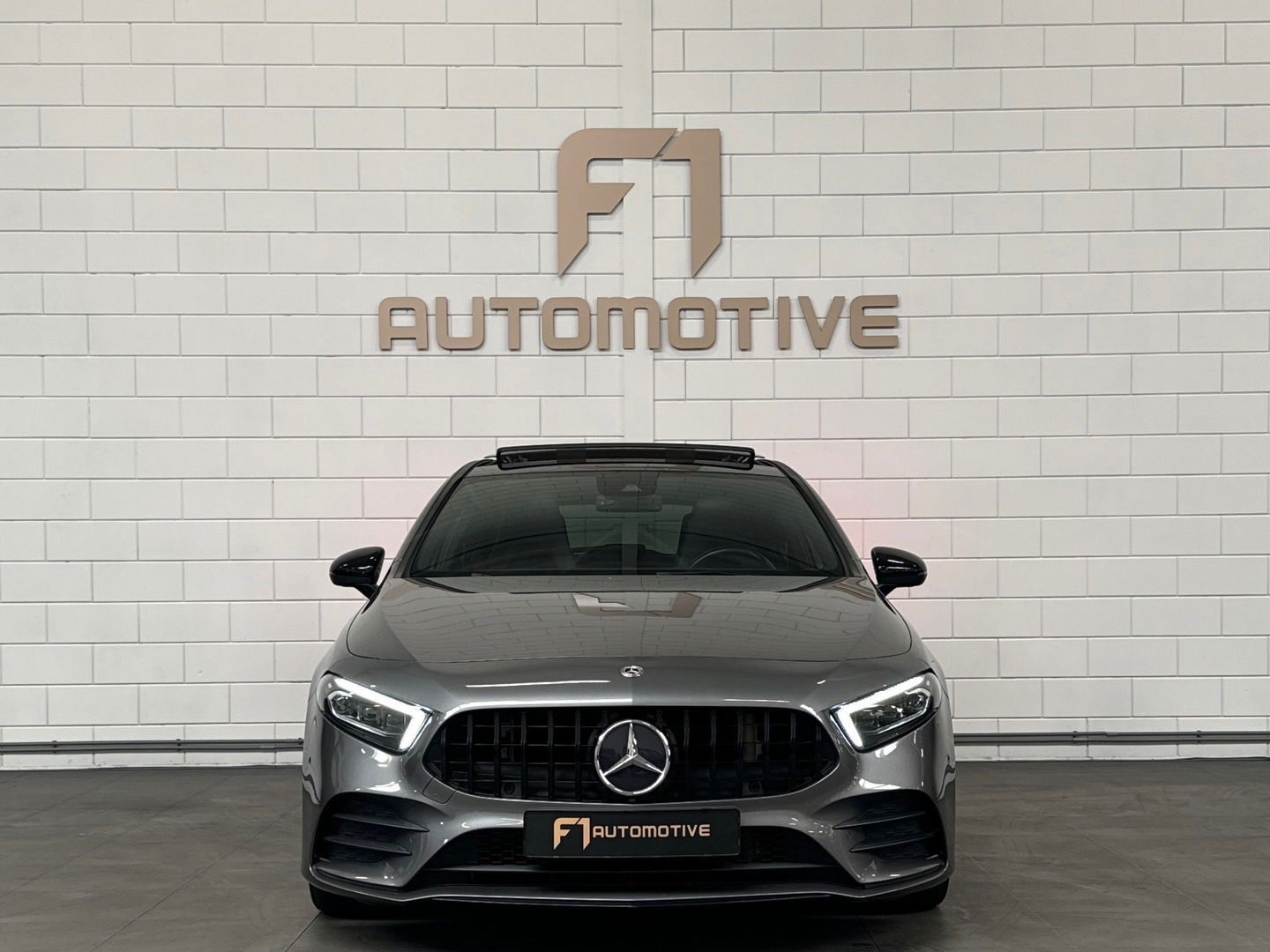 Mercedes-Benz A-Klasse 200 AMG Pano|Memory|Sfeer|Leer|Keyless