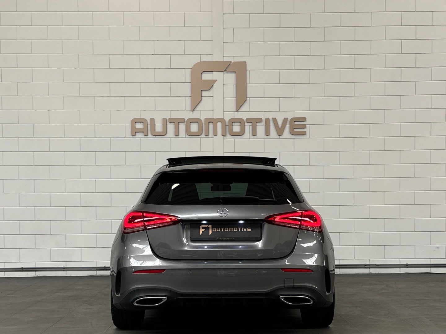 Mercedes-Benz A-Klasse 200 AMG Pano|Memory|Sfeer|Leer|Keyless