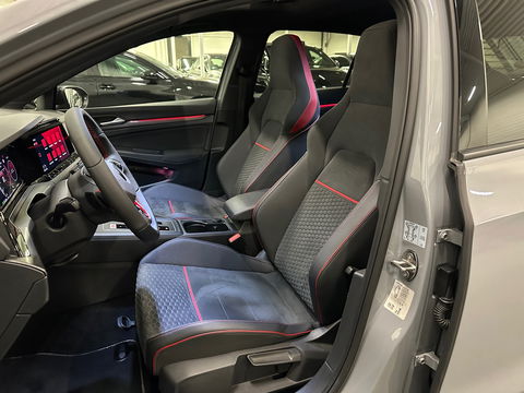 Volkswagen Golf 2.0 TSI GTI Clubsport Pano|HUD|Camera|Sfeer