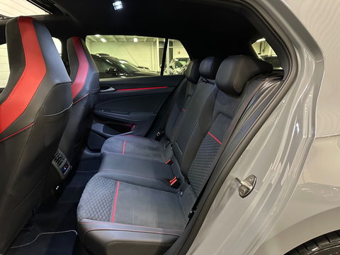Volkswagen Golf 2.0 TSI GTI Clubsport Pano|HUD|Camera|Sfeer