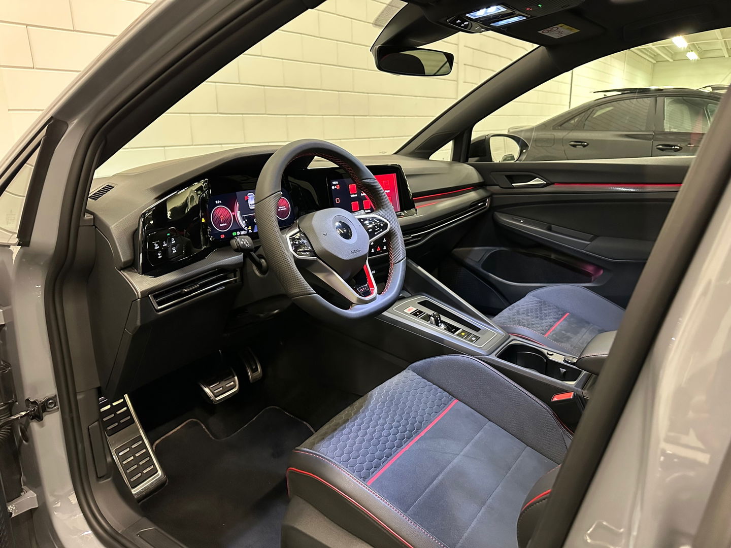 Volkswagen Golf 2.0 TSI GTI Clubsport Pano|HUD|Camera|Sfeer